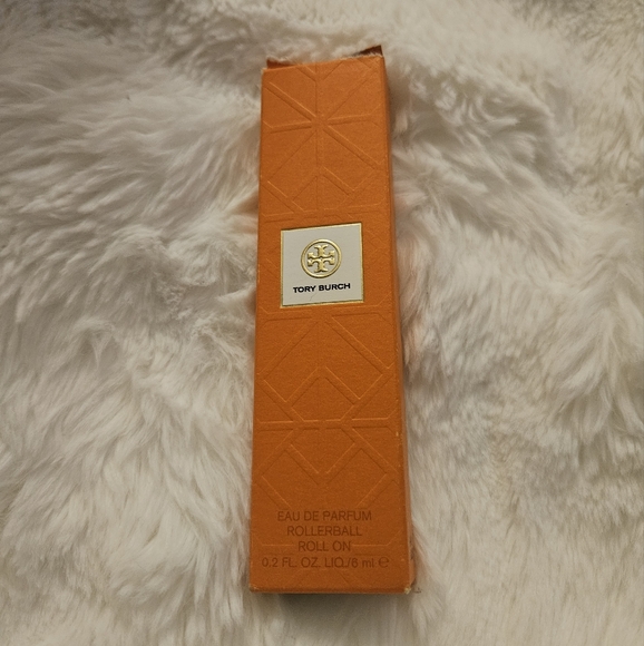 2pc Tory Burch/Stila Set - Picture 11 of 16